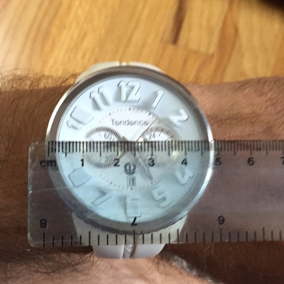 White Tendence men’s watch in MINT condition!!​ - Picture 5 of 7